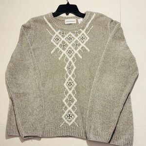 Size large Alfred Dunner light Gray Sweater with White Pattern